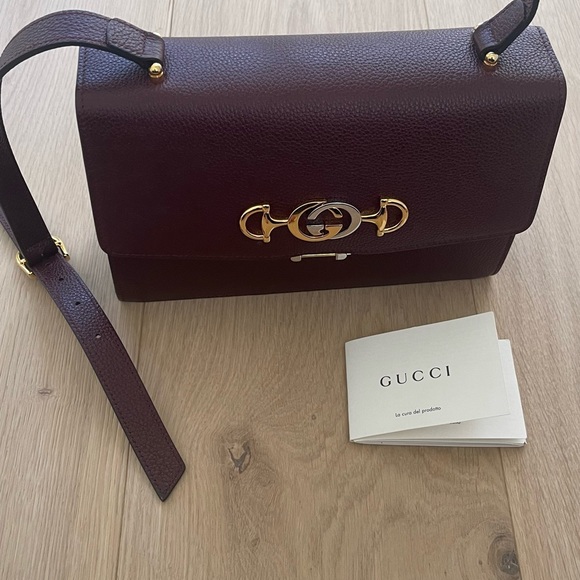 Gucci crossbody. New condition. - Picture 5 of 6